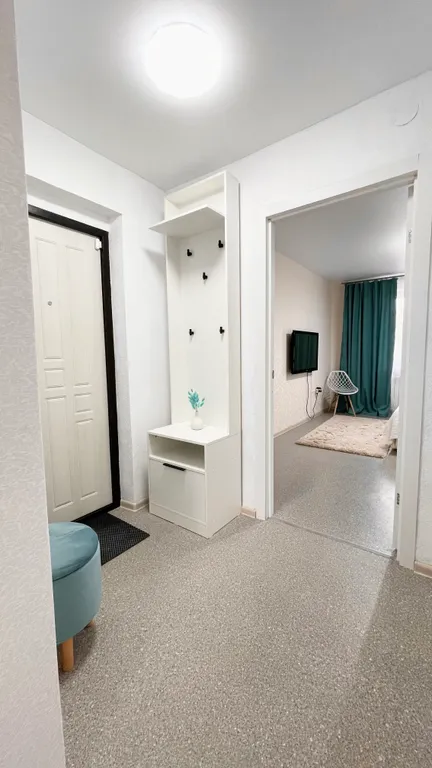 1-комнатная, рядом с ж/д вокзалом