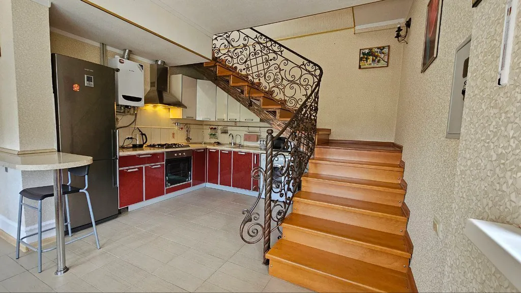 Тихий уютный дом на участке