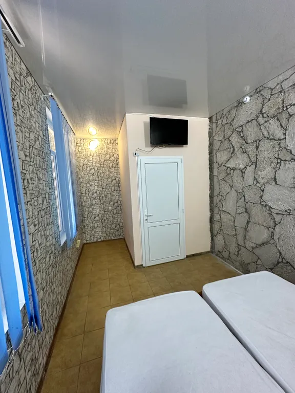 Дом на берегу Черного моря с видом на море