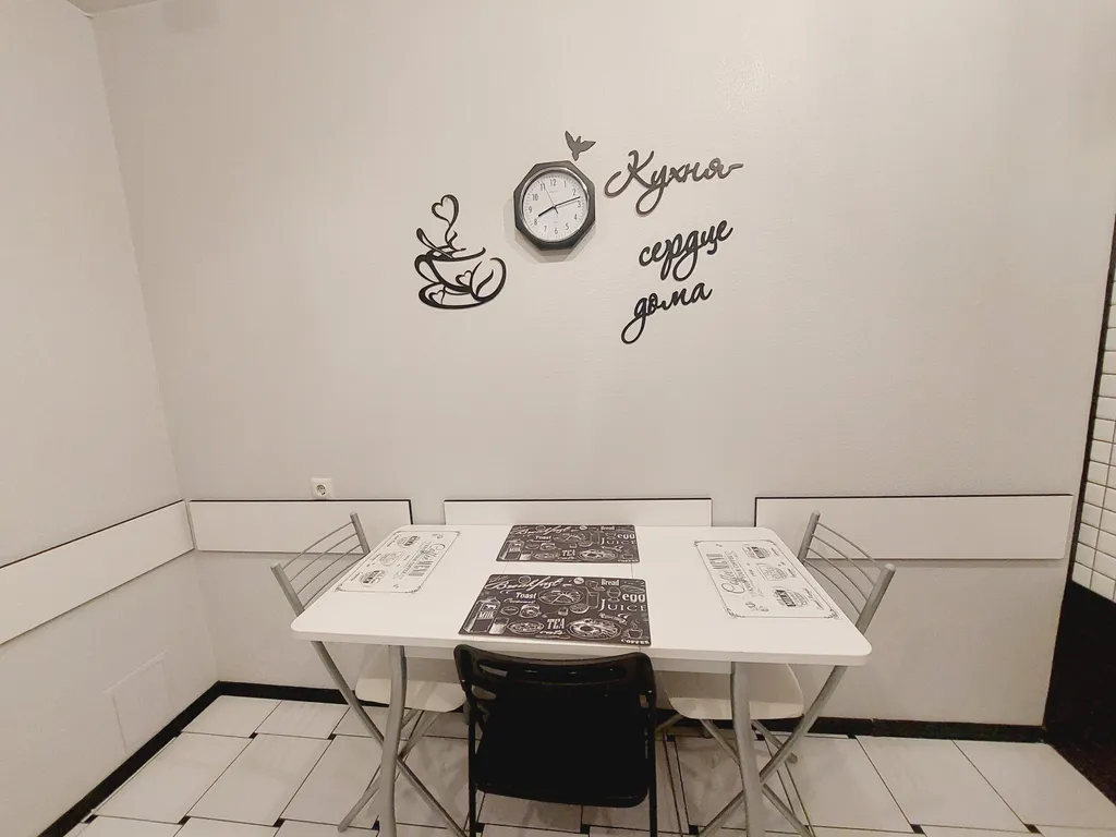 Квартира Отличная тёплая квартира — Омск