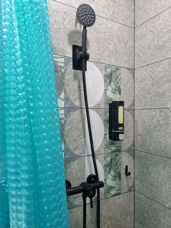 Квартира Новая 2-комнатная студия в центре Нефтяников, напротив Политеха — Омск