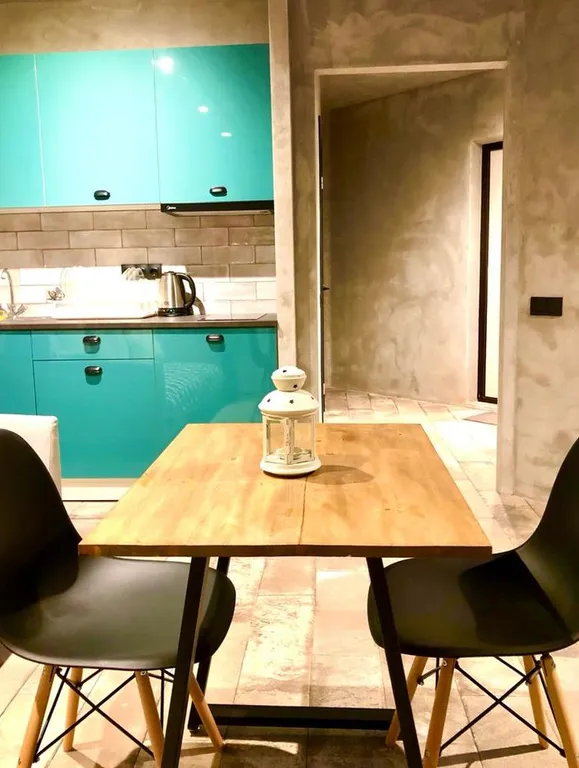 Студия в стиле лофт в доме бизнес-класса