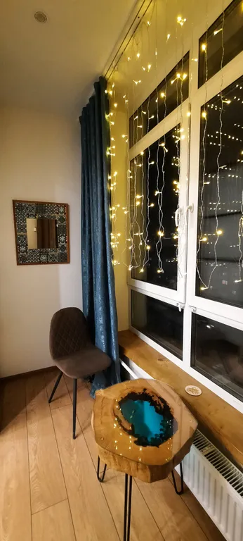 Апартамент с лаундж-зоной в экодизайне в центре города