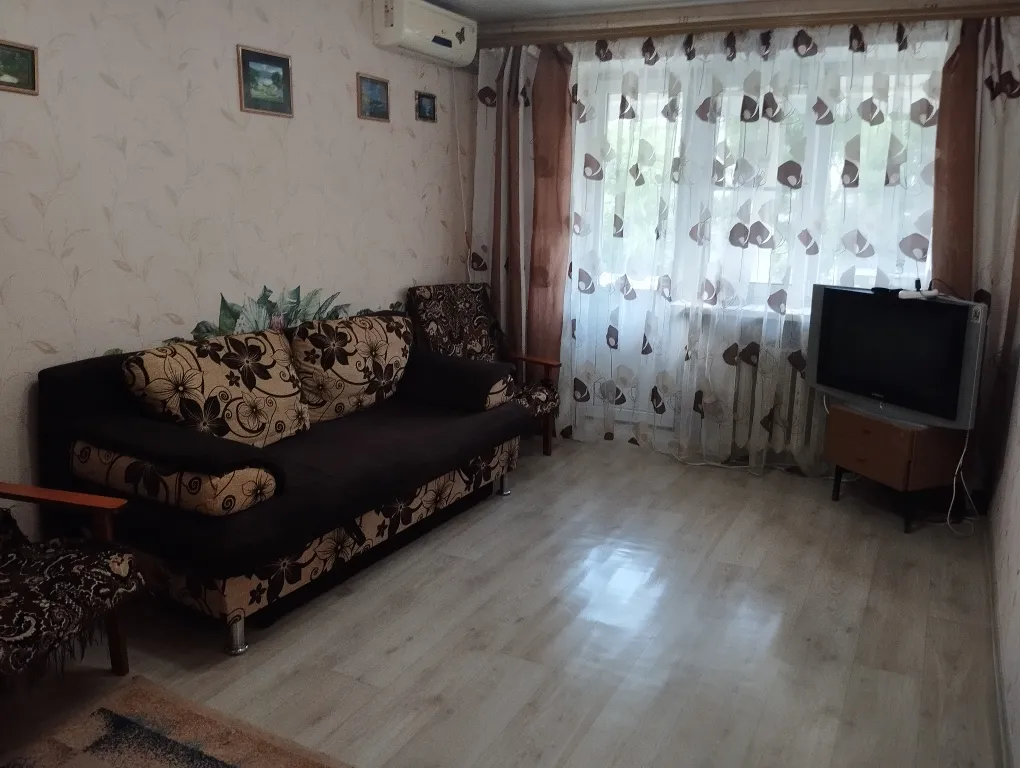 Уютная квартира в тихом районе — аренда посуточно в Кабардинка