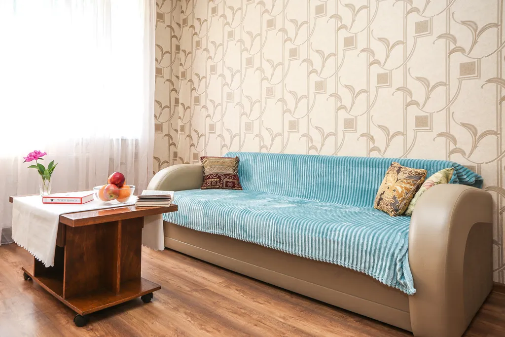 Светлая двухкомнатная квартира в тихом зелёном районе