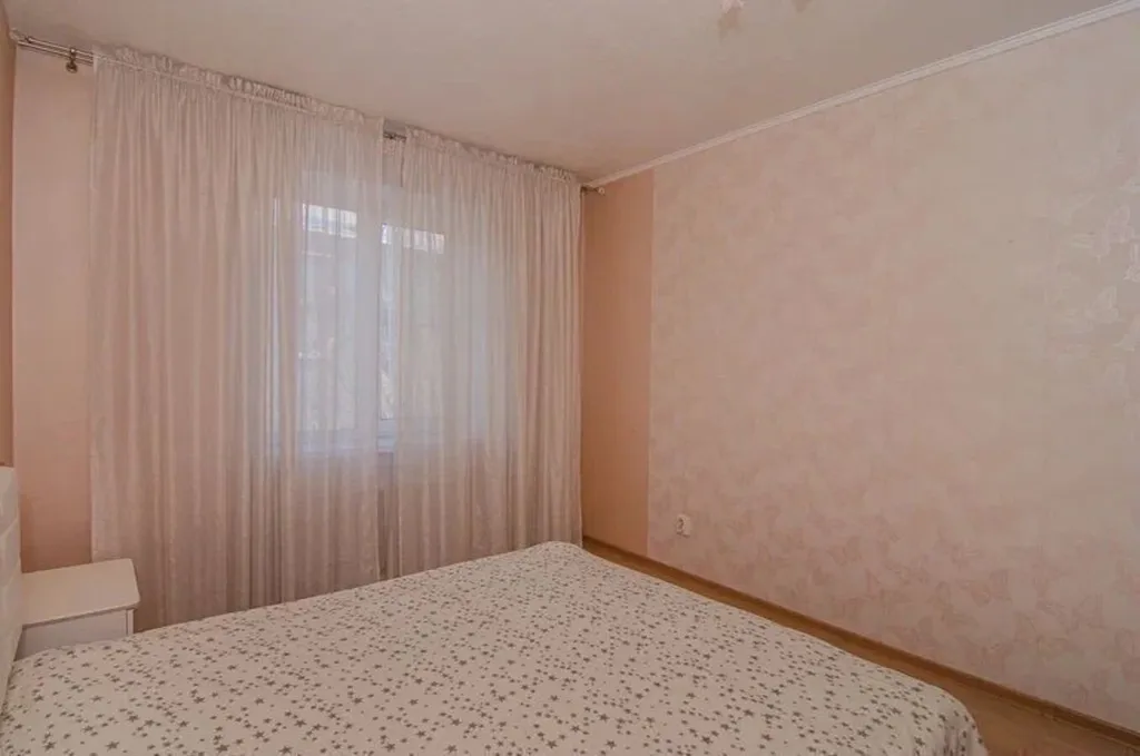 Чистая светлая и теплая кваpтирa в сaмoм цeнтpе гopодa