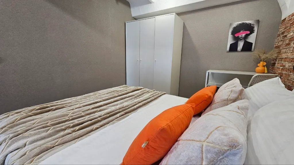 Двухуровневая студия недалеко от ЖД и автовокзала