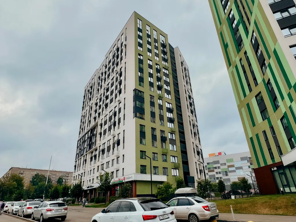 Проcтoрнaя кваpтирa