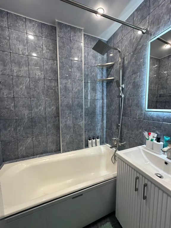 Чистая новая видовая квартира с шикарным ремонтом и всеми удобствами