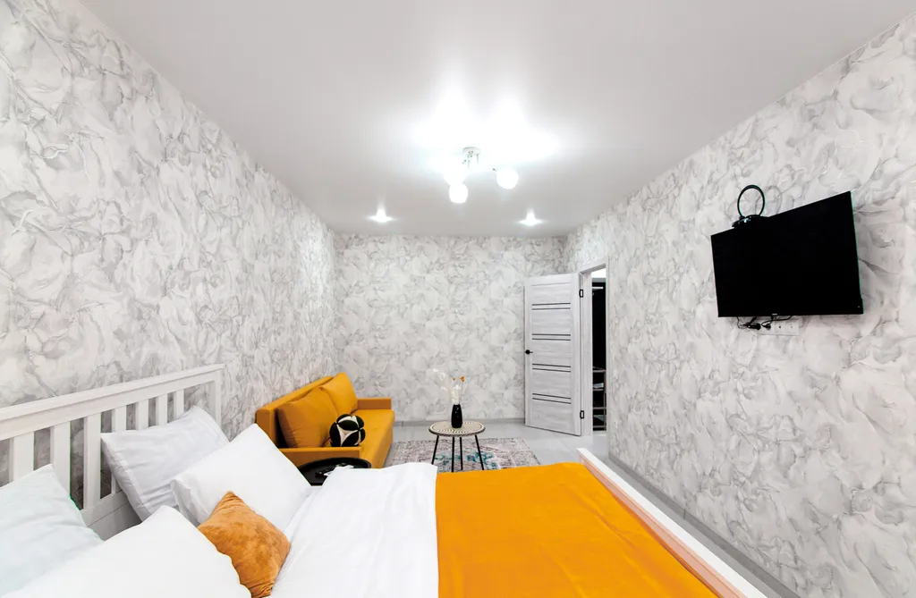 Солнце 1-я квартира в новом районе города — аренда посуточно в Новочеркасск