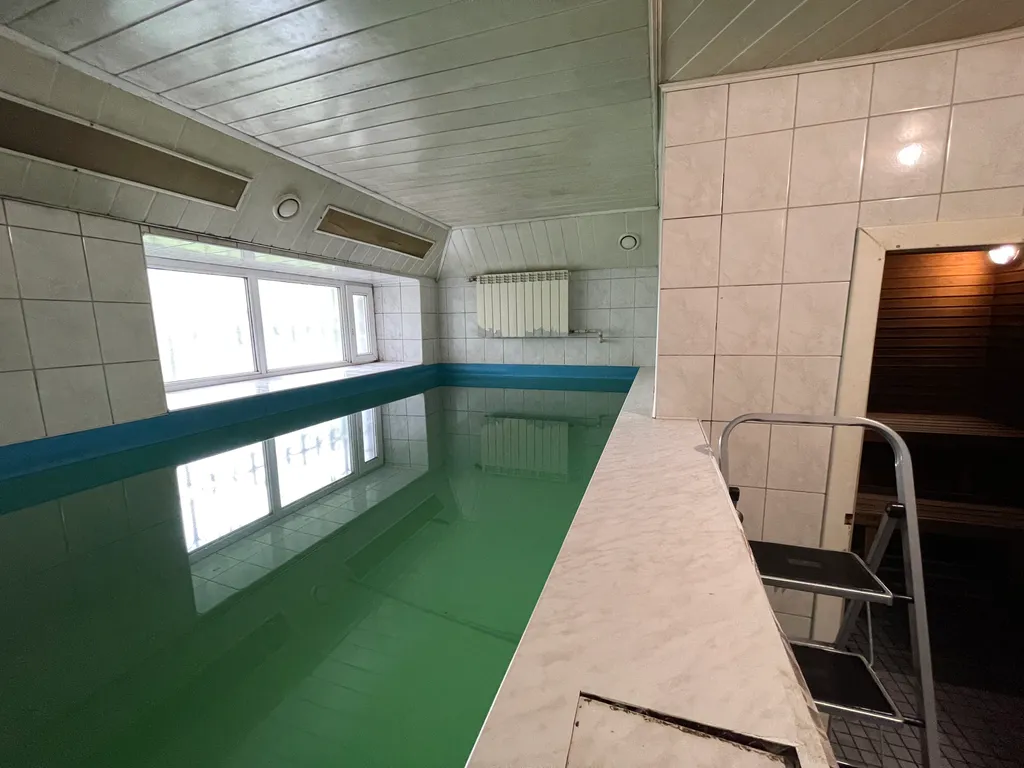 6-комнатный Дом