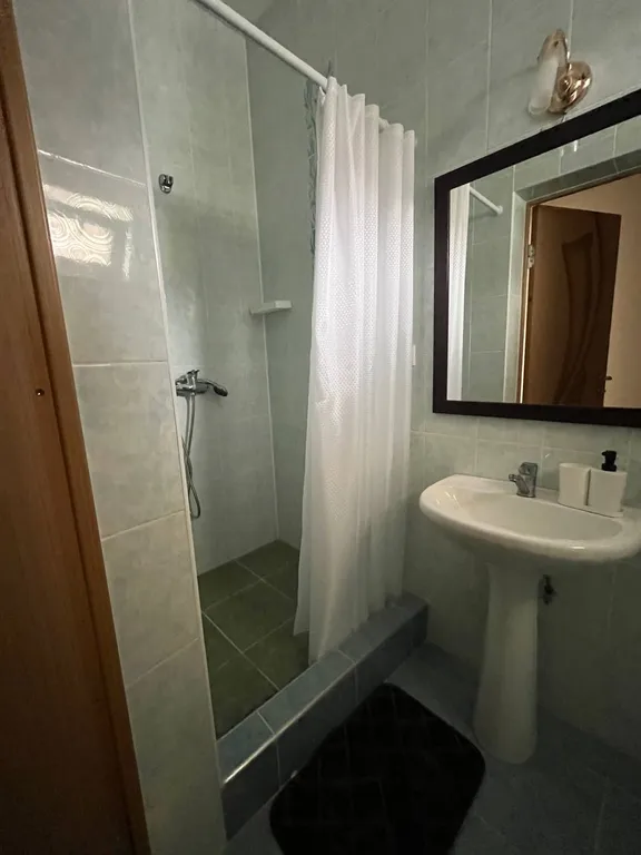 Коттедж Дом для отдыха б — Виноградное