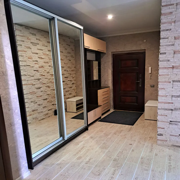 Двухкомнатная уютная квартира