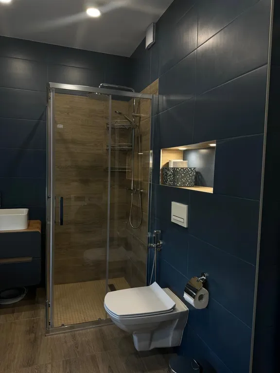 Часть дома с террасой и мангальной зоной на берегу моря