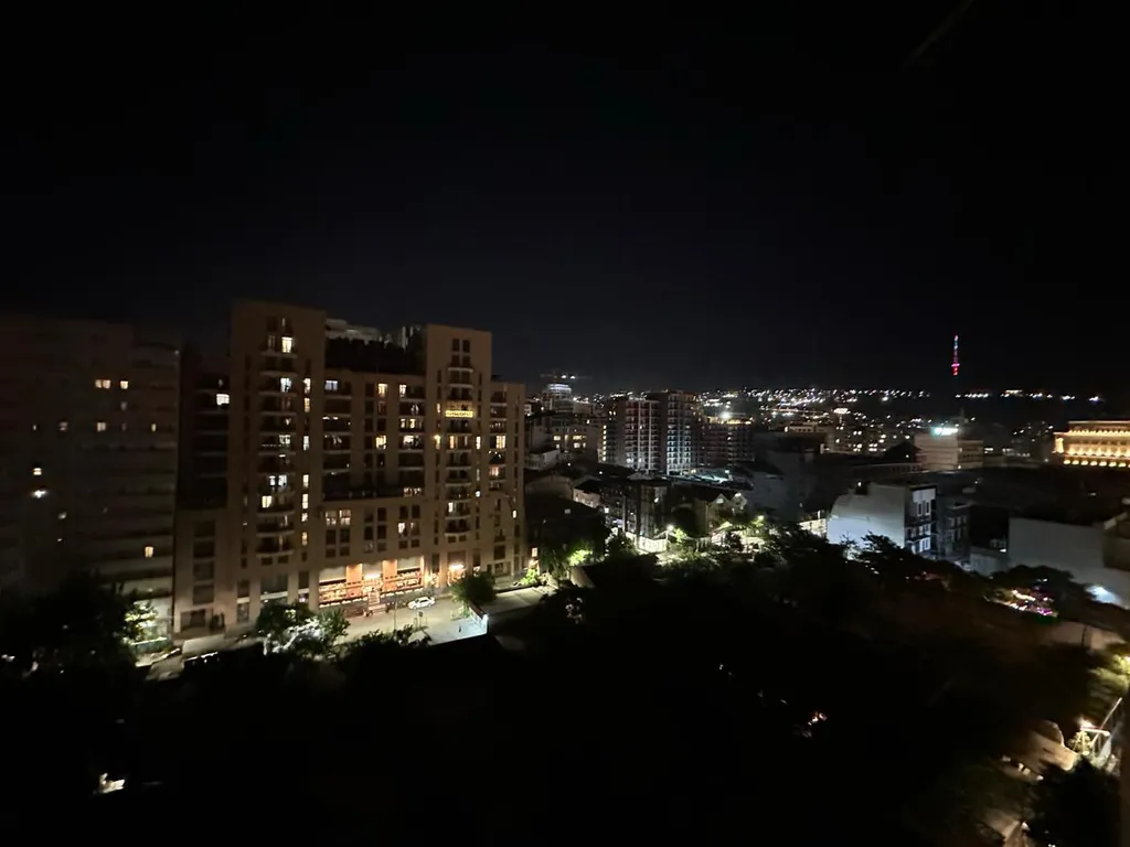 Современные апартаменты в центре с красивым видом