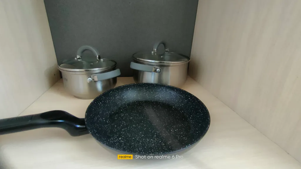 В центре,рядом Центральный рынок,МРВ,САФУ,учебные заведения