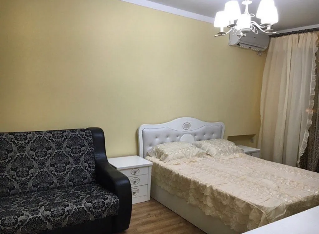 Уютная квартира в центре Сухума! В пешей доступности пляж — аренда посуточно в Сухум