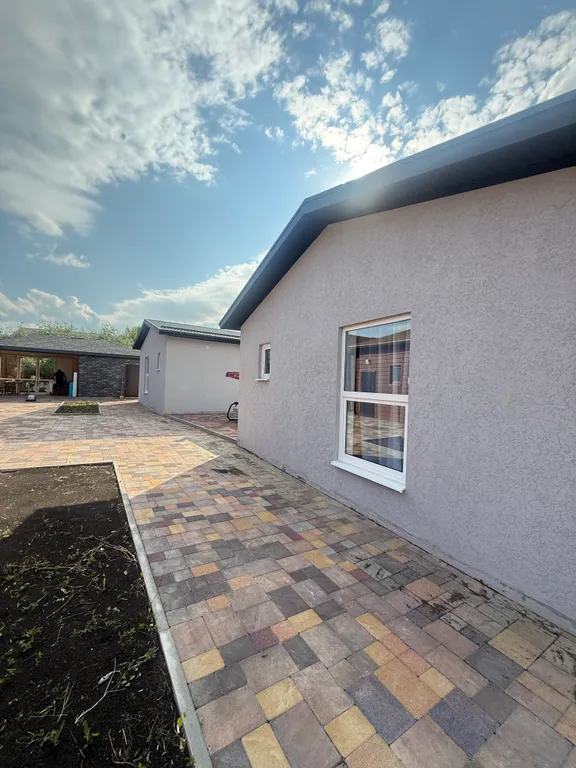 Домик у старого озера