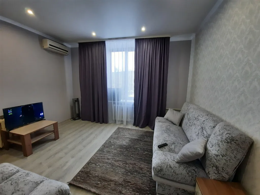 Квартира в районе Дворца спорта