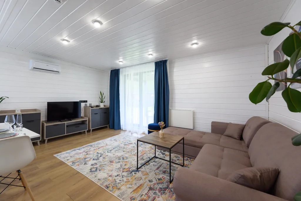 Райский дом у озера