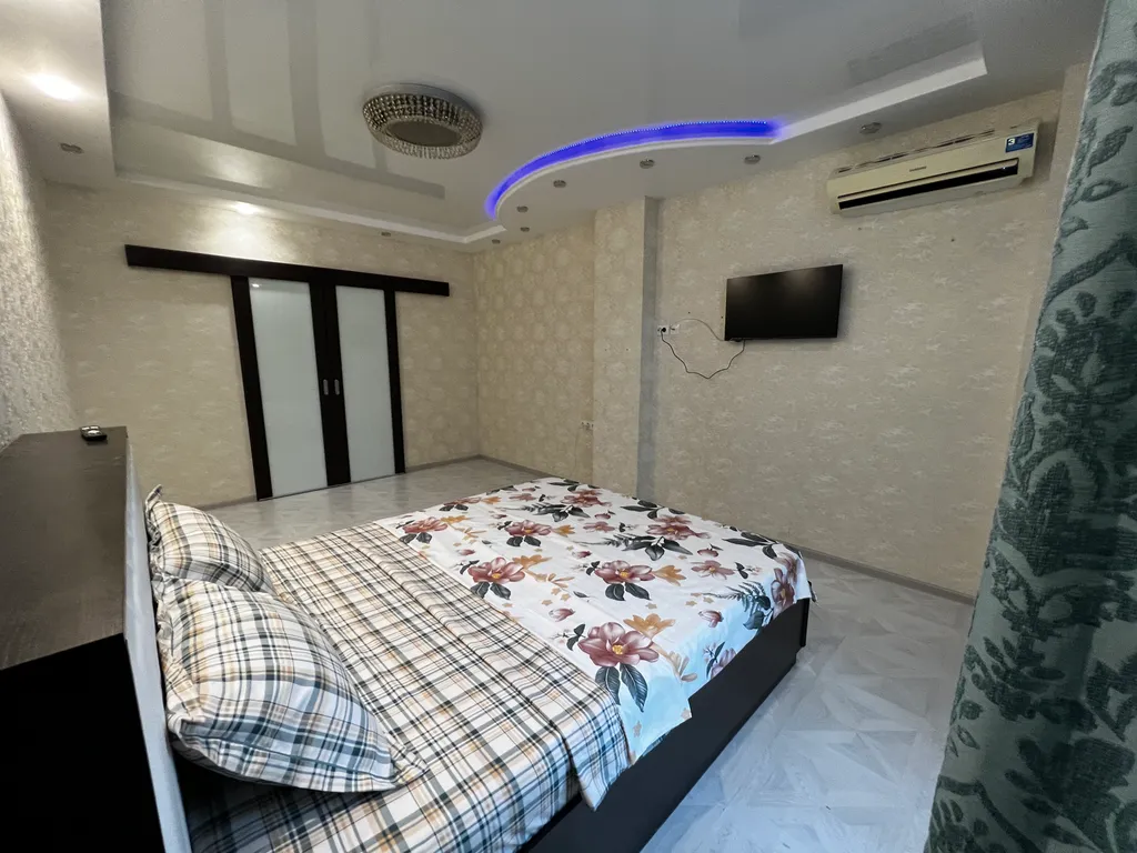 Квартира Квартира Огромная двушка с дизайнерским ремонтом — Свердловский