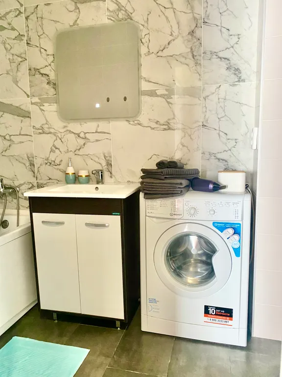 Современная, светлая 1к. Квартира с новым ремонтом в южном городе 2.