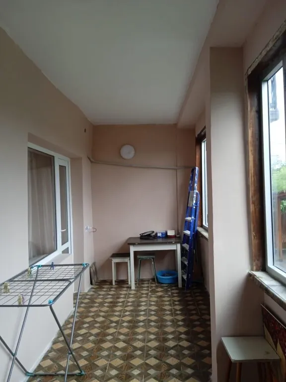 Трёхкомнатная квартира неподалеку от моря