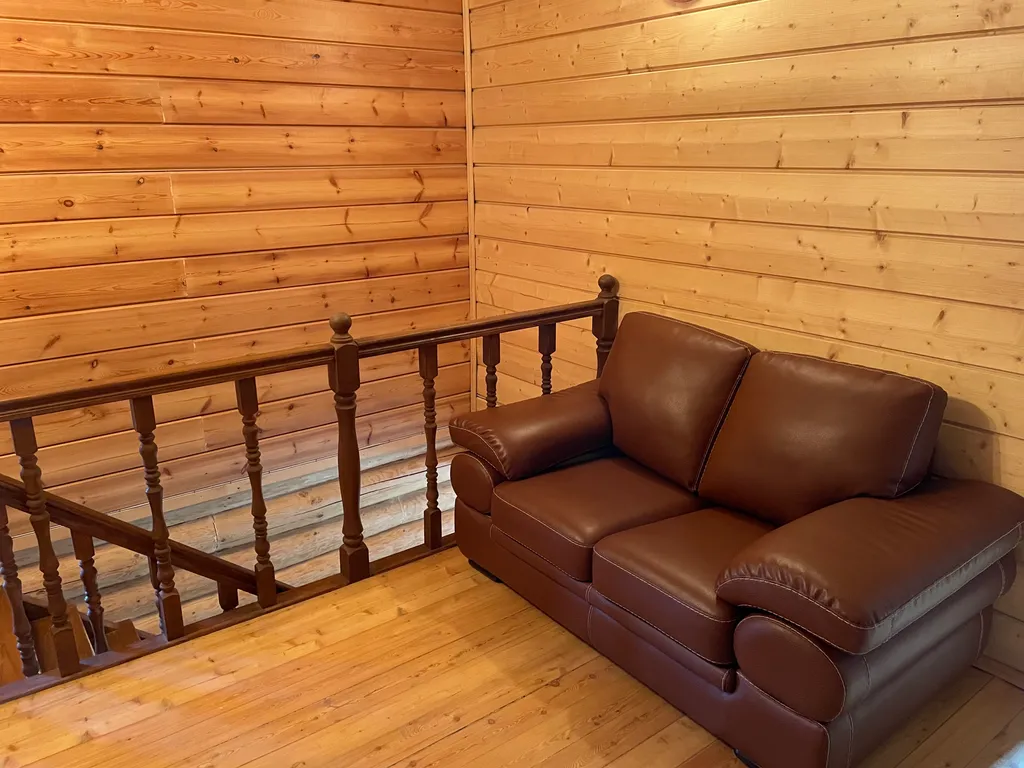 Коттедж на компанию