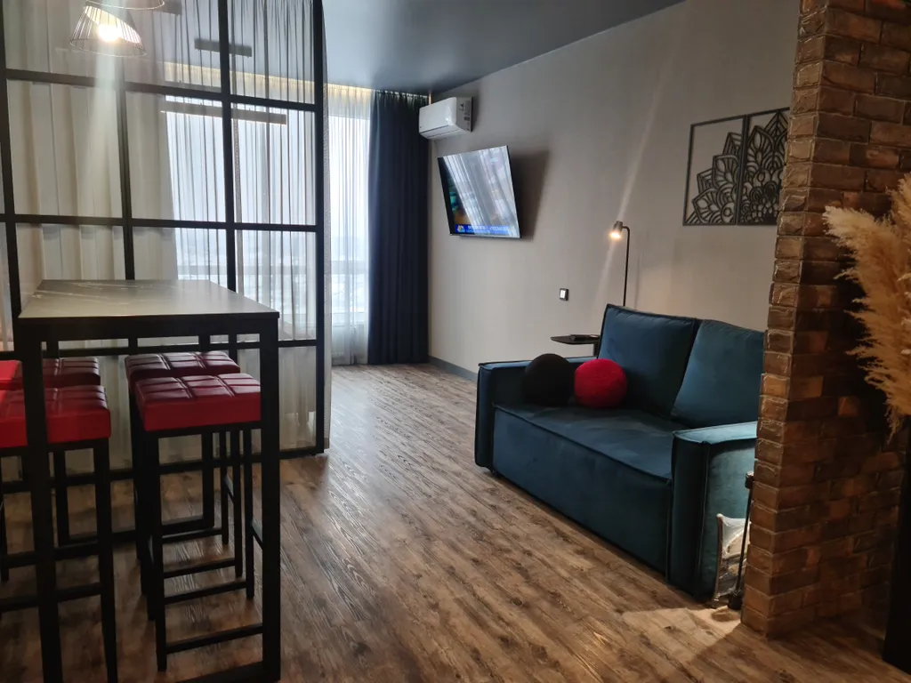 Дизайнерский Лофт с видом на закат