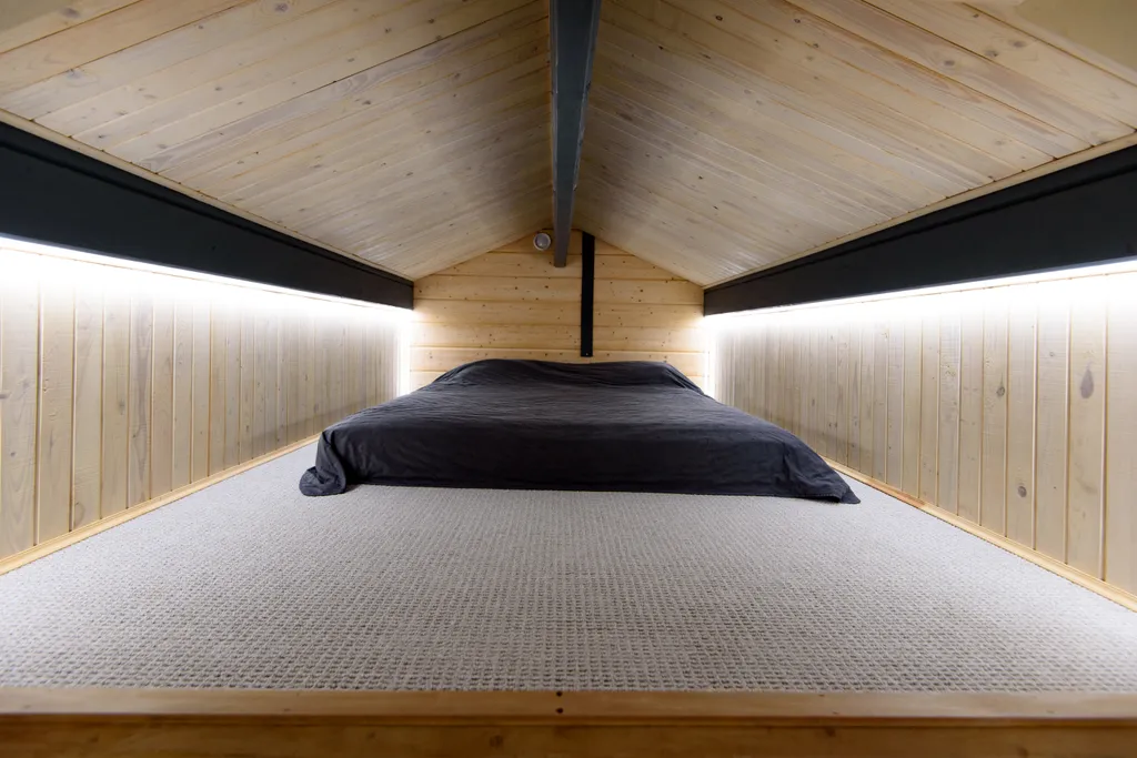 Уютный дом с сауной и чаном на берегу реки