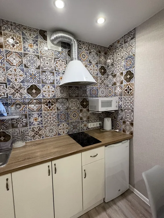 Евродвушка на Возрождения