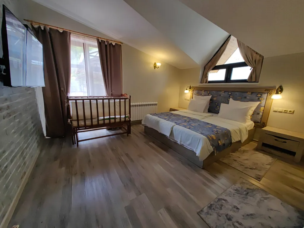 Уютный номер с видом на горы