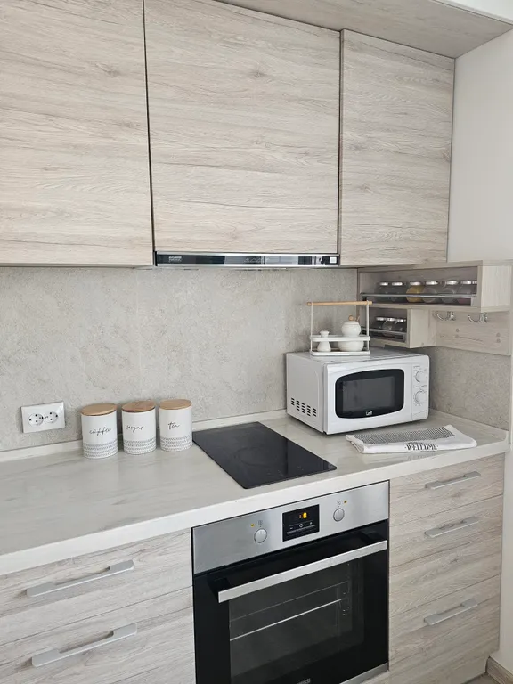 Шикарная квартира с современным ремонтом в цвете Тиффани