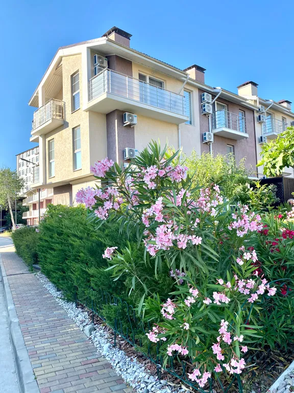 Танхаус с видом на море