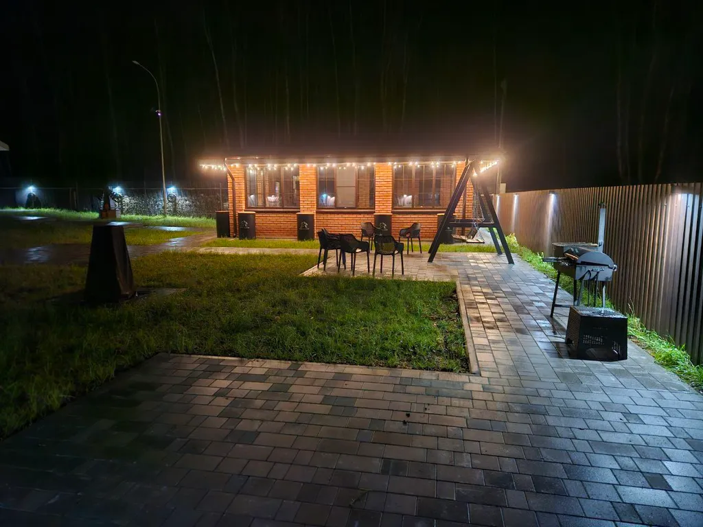 Дом, баня, чан, отапливаемая беседка