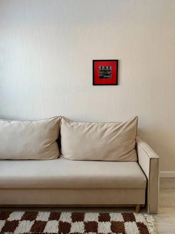 Стильная квартира в доме у озера