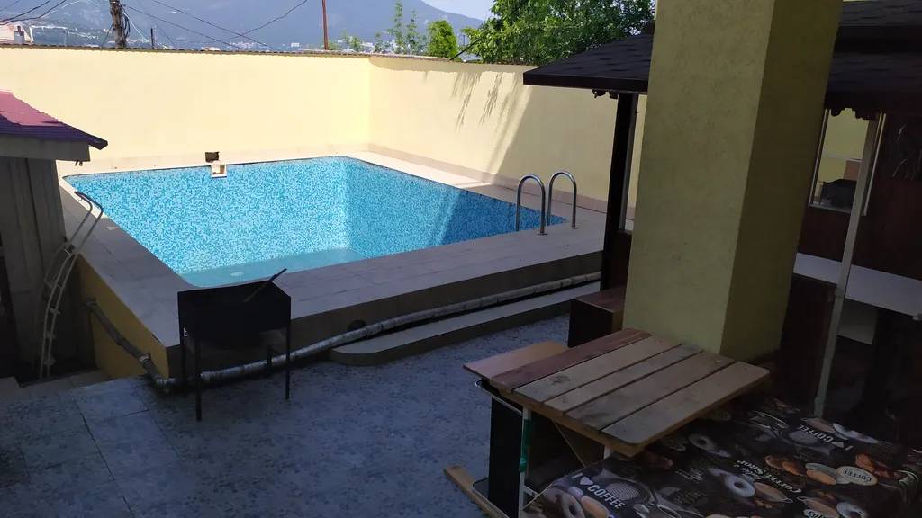 6-комнатный Дом