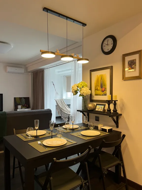 Апартаменты с гамаком, фикусом и Яндекс станцией Алиса