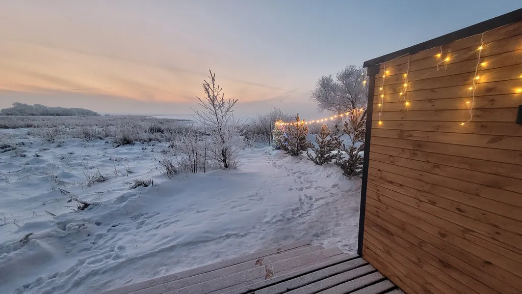 Коттедж Уютный домик с видом на озеро — Петровский