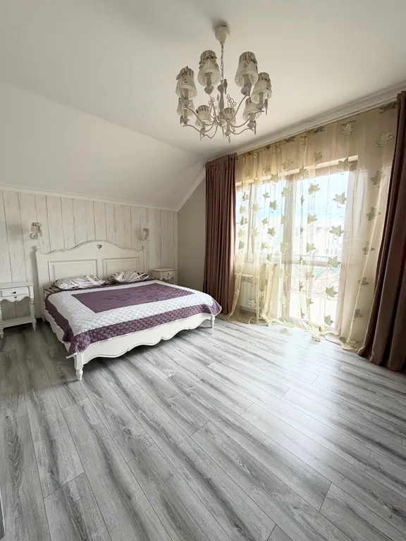 Просторный уютный коттедж с сауной и удобной транспортной развязкой