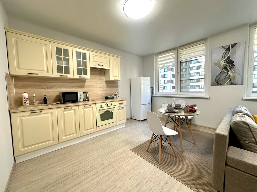 Студия с кроватью и дизайнерким ремонтом