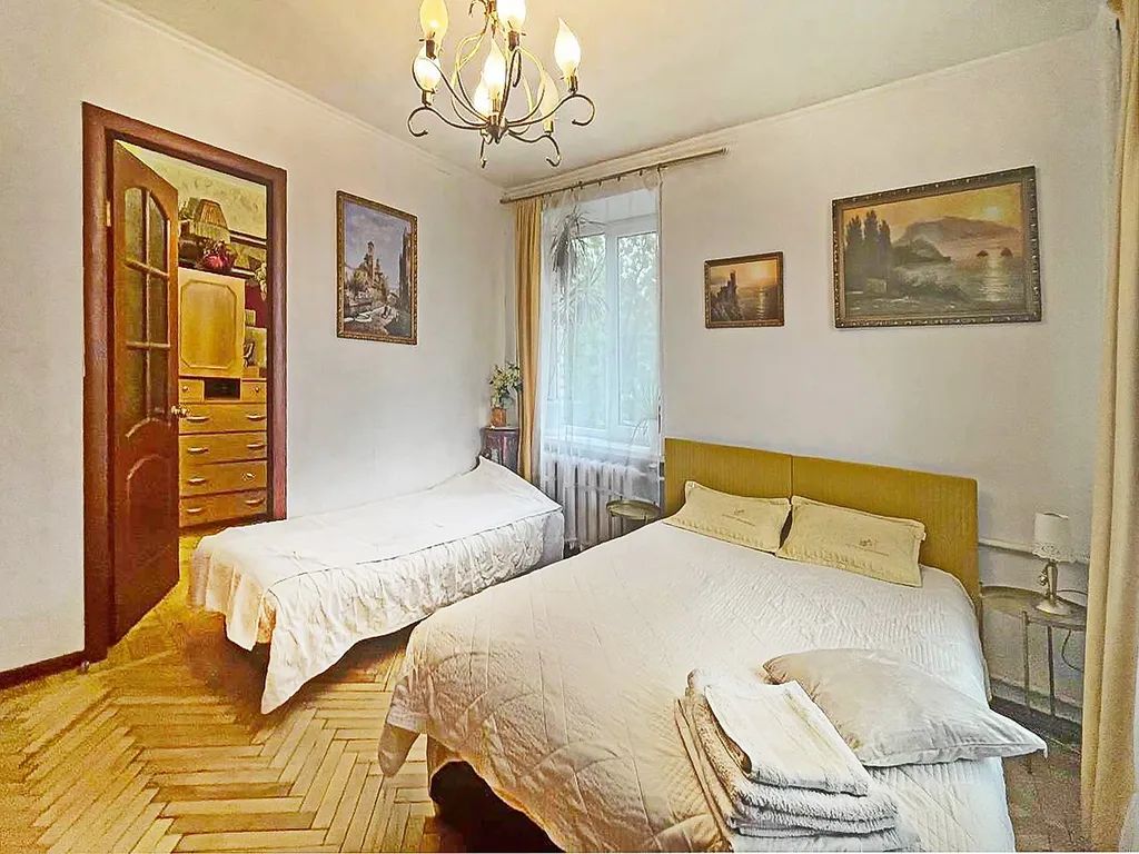 Cream rentspb apartment near metro Елизаровская