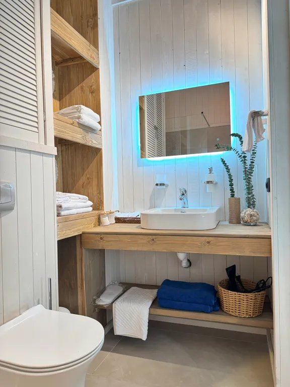 Дом в Абхазии у Черного моря (Специя сердечная)