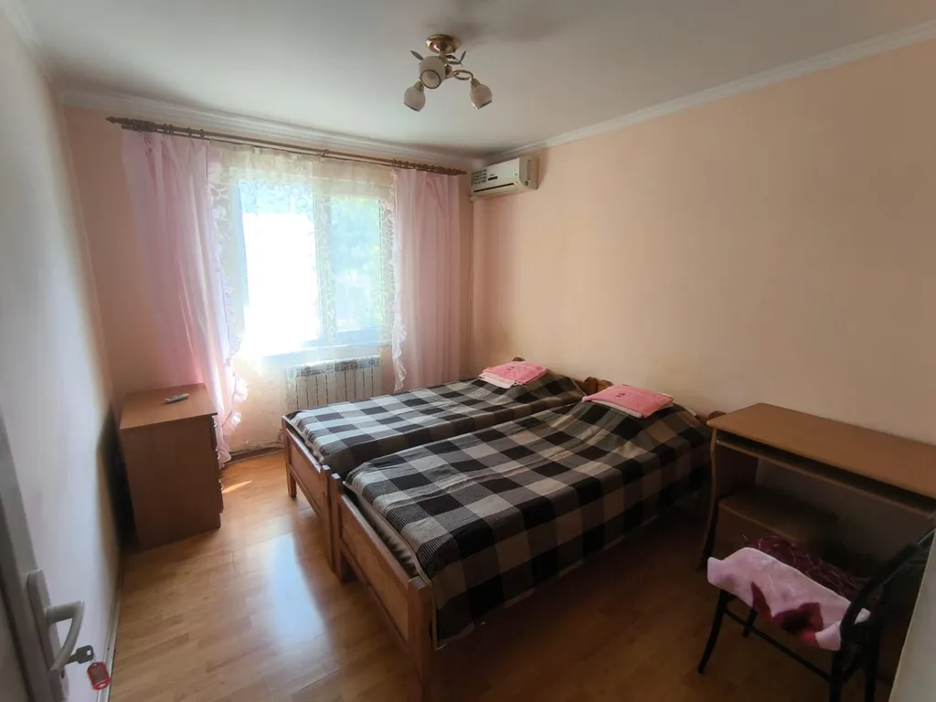 Квартира Тихая комната в красивом частном дворе с парковкой — аренда посуточно в Ялта