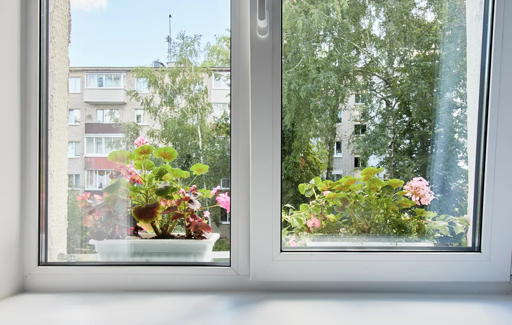 Бежевый Шёпот