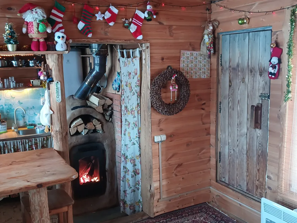 Дом у леса с камином на окраине для отдыха души и тела