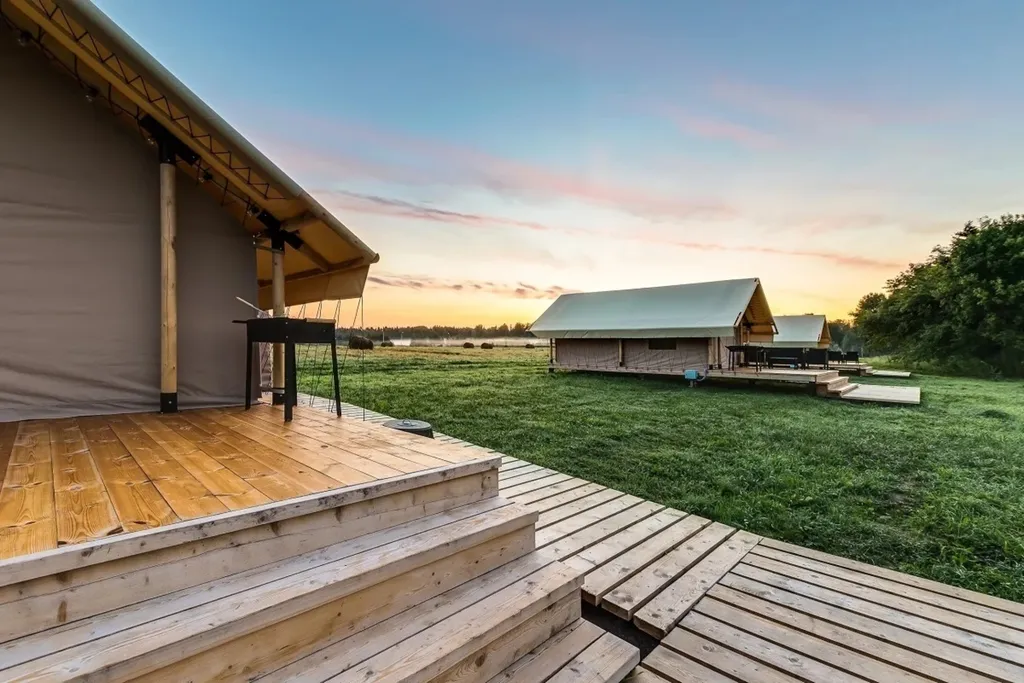 Коттедж Коттедж Шатер стандарт — Луга