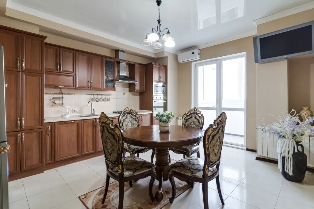 Просторная квартира в районе Шолохова, 10 минут от центра — аренда посуточно в Ростов-на-Дону