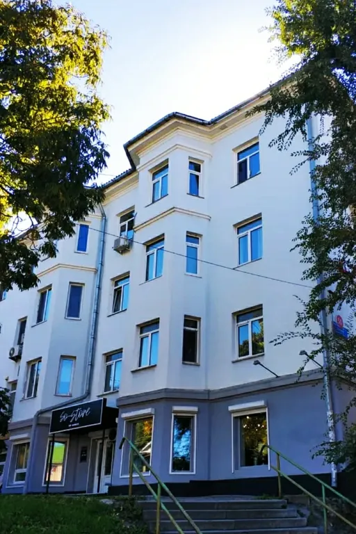 Удобная квартира с высоким потолком