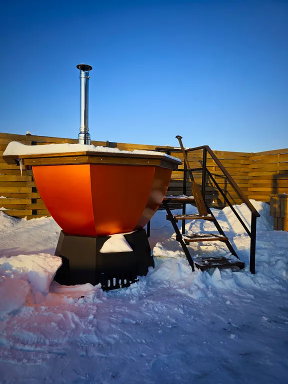 Дом на берегу реки